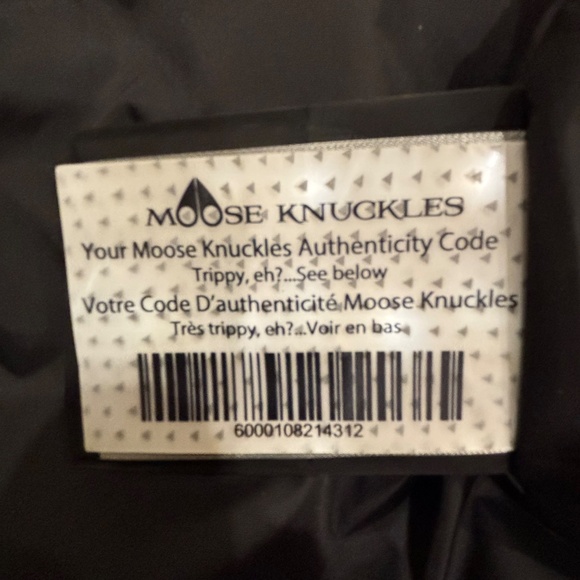 Moose Knuckle size medium coat - Picture 9 of 10